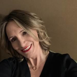 Meet your Posher, Michele